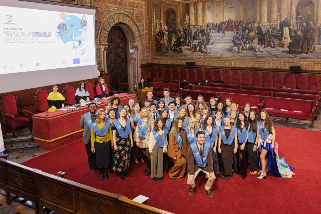 Group picture of the Graduation 4th cohort at the Paraninf at the University of Barcelona.